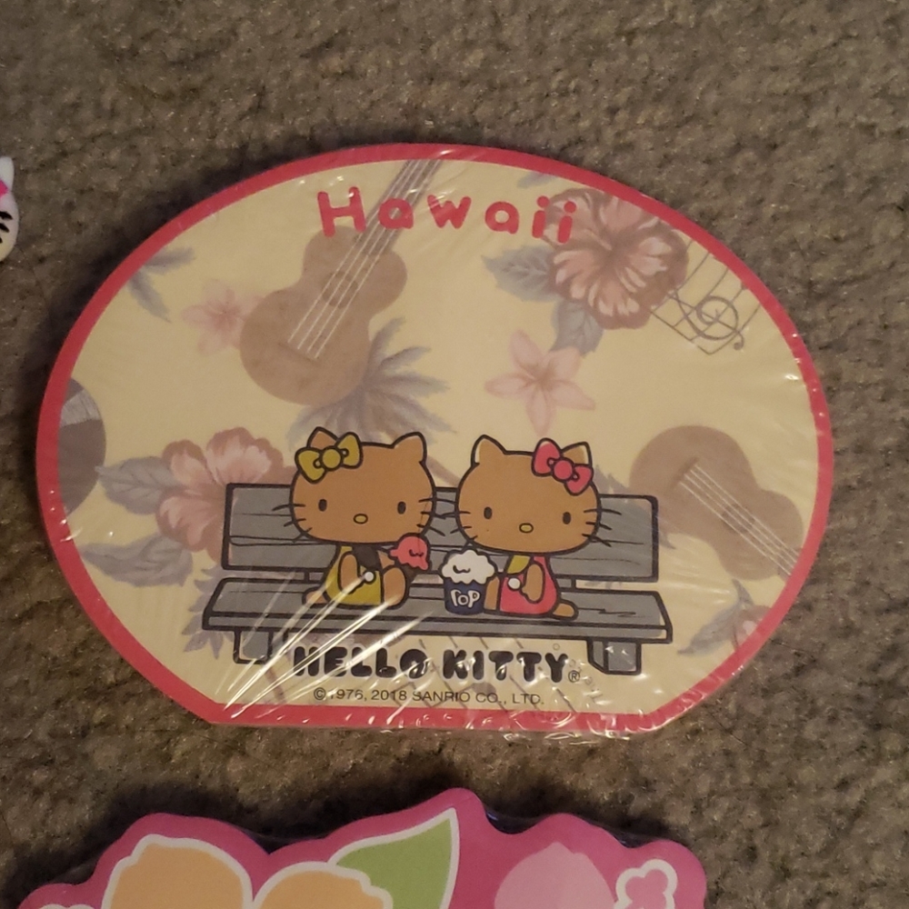 Hello Kitty Hawaii Exclusive Post It Note SET - Picture 2 of 5